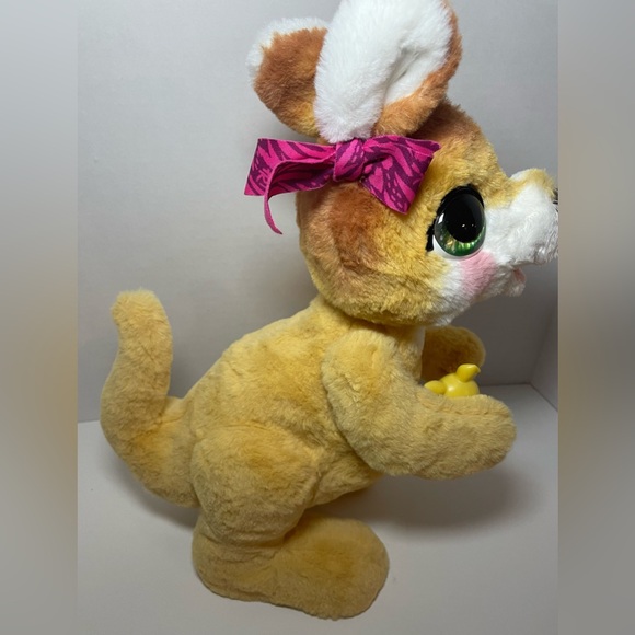 FurReal Mama Josie The Kangaroo-Talks-With 2 Babies-14in-Great Condition - Picture 2 of 12